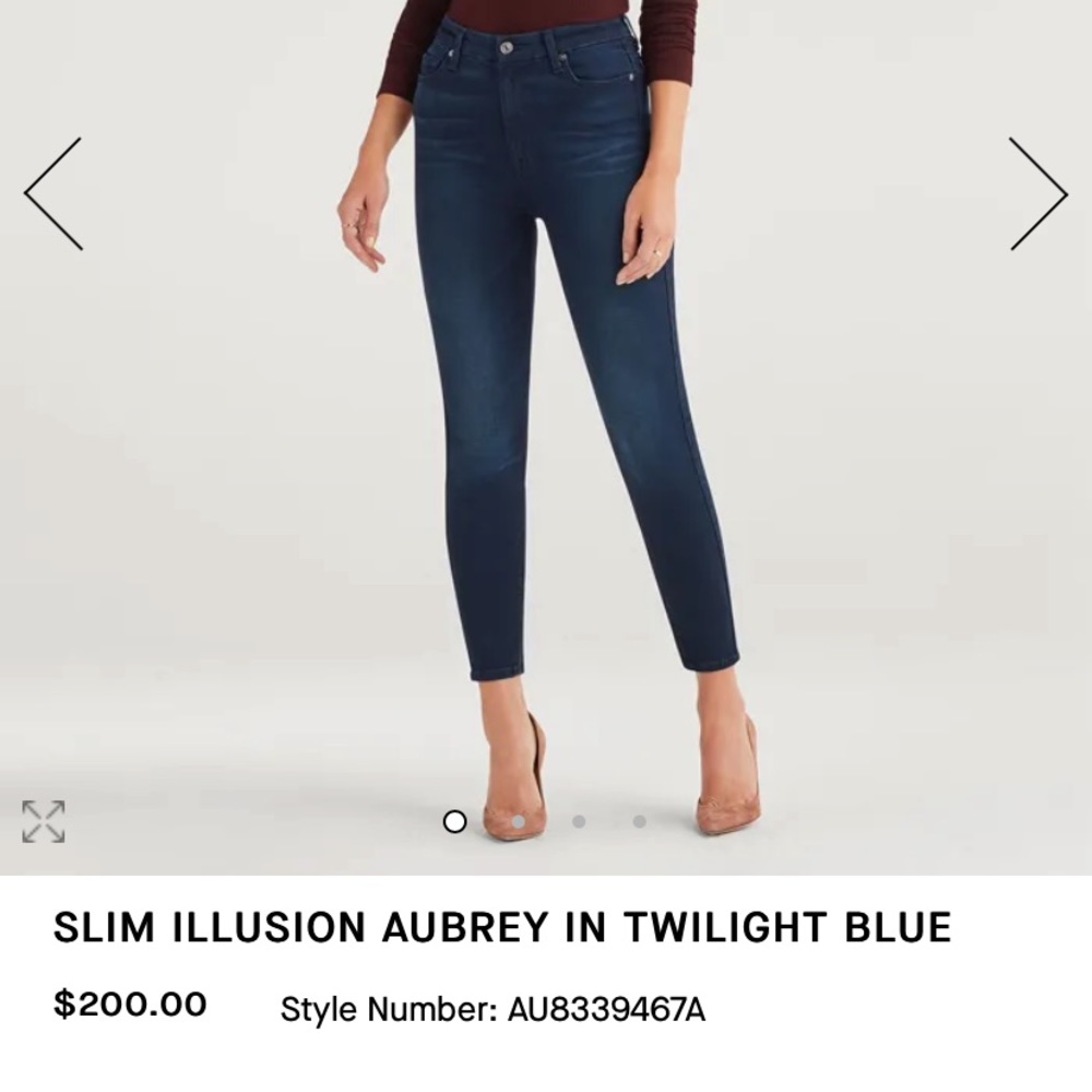 Super stretchy skinny jeans! Brand new worn once